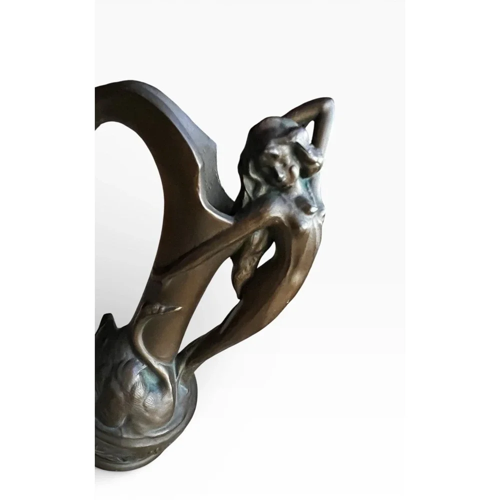 N/A striking art